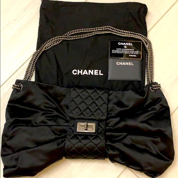 Chanel Bow Bag - Picture 1 of 5